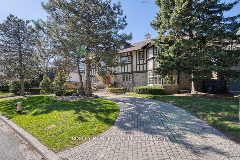 Photo 4 at 40 Castle Frank Crescent, Moore Park, Toronto