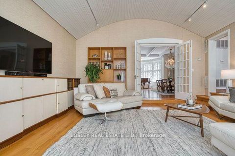 Photo 17 at 40 Castle Frank Crescent, Moore Park, Toronto