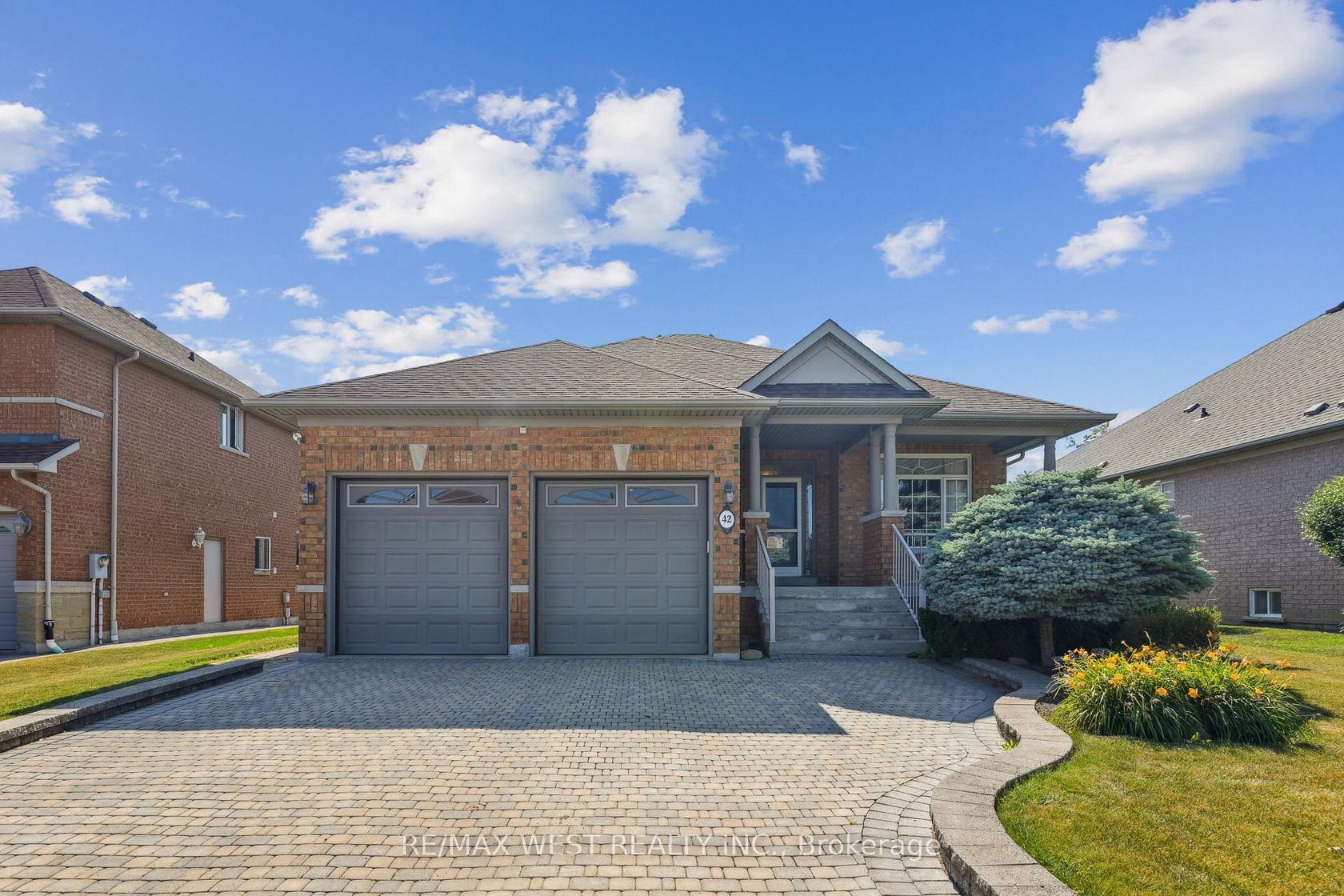 42 Windrose Court, East Woodbridge, Vaughan 