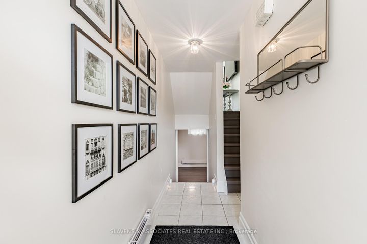 Photo 1 at 54 - 141 Clark Avenue, Thornhill, Markham