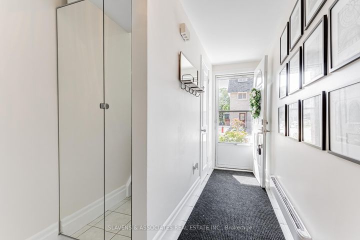 Photo 2 at 54 - 141 Clark Avenue, Thornhill, Markham