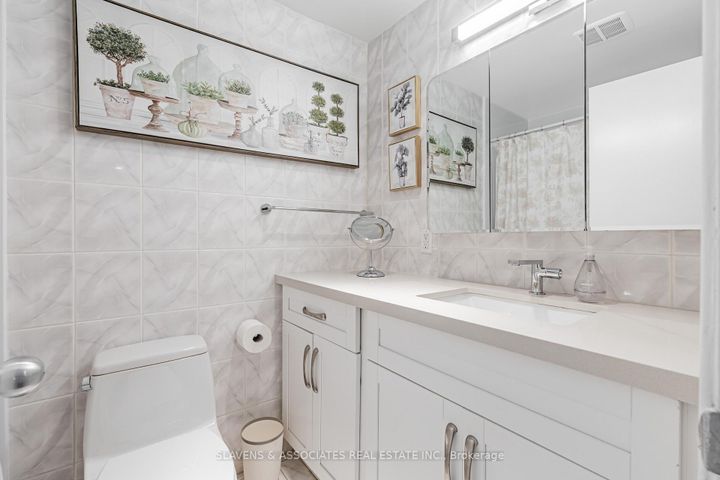 Photo 20 at 54 - 141 Clark Avenue, Thornhill, Markham