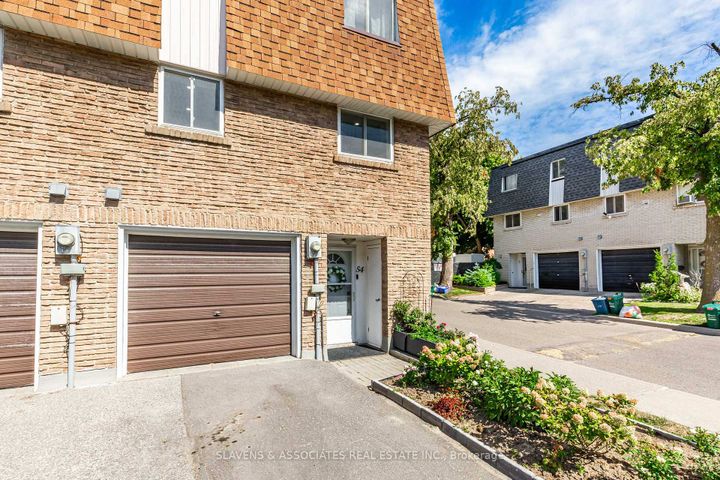Photo 27 at 54 - 141 Clark Avenue, Thornhill, Markham
