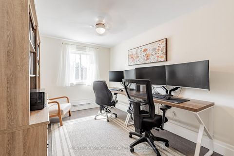 Photo 18 at 54 - 141 Clark Avenue, Thornhill, Markham