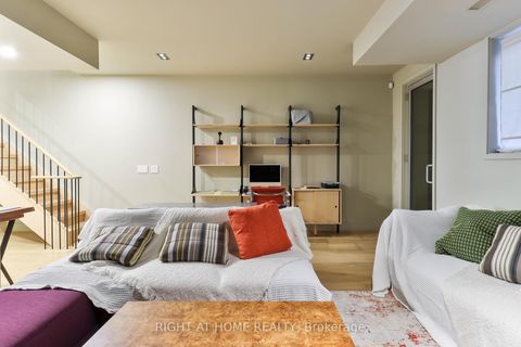 Photo 17 at 18 Mitchell Avenue, Bellwoods, Toronto