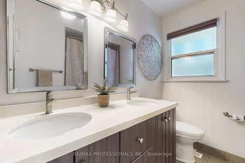 Photo 23 at 3 Hartsdale Drive, Richview, Toronto
