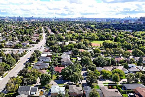 Photo 40 at 3 Hartsdale Drive, Richview, Toronto