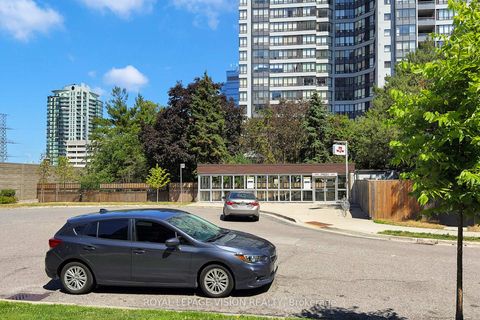 Photo 27 at 1905 - 3 Pemberton Avenue, Newtonbrook East, Toronto