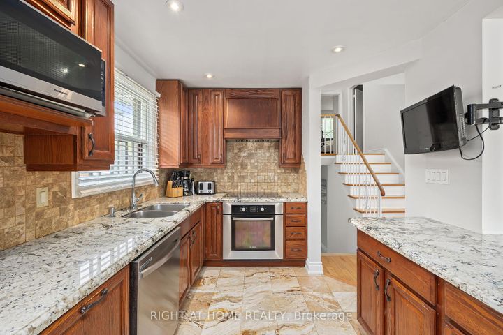 Photo 6 at 30 Hawthorne Road, The Westway, Toronto