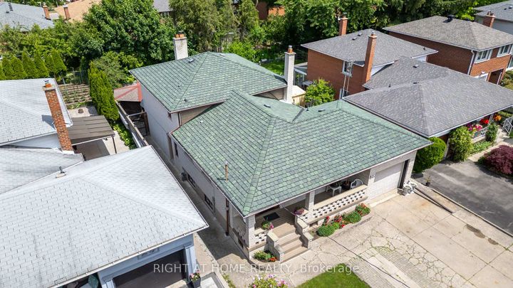 Photo 22 at 30 Hawthorne Road, The Westway, Toronto