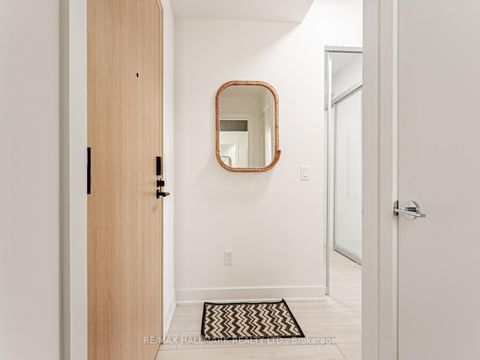 Photo 4 at 419 - 15 Mercer Street, Waterfront Communities C1, Toronto