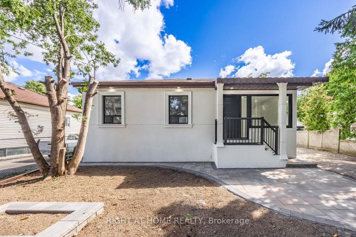 Photo 35 at 225 Essex Avenue E, Harding, Richmond Hill