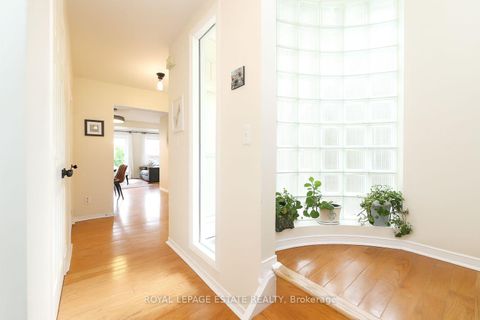Photo 4 at 34 Rodeo Pathway, Cliffside, Toronto