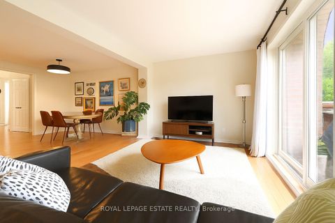 Photo 7 at 34 Rodeo Pathway, Cliffside, Toronto