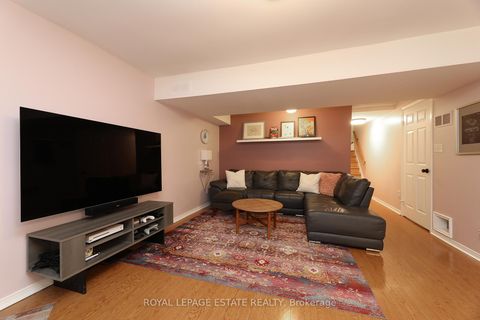 Photo 15 at 34 Rodeo Pathway, Cliffside, Toronto