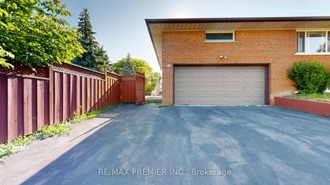 Photo 3 at 574 Queens Drive, Maple Leaf, Toronto