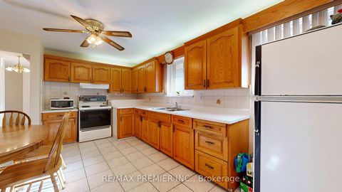 Photo 12 at 574 Queens Drive, Maple Leaf, Toronto