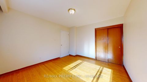 Photo 16 at 574 Queens Drive, Maple Leaf, Toronto