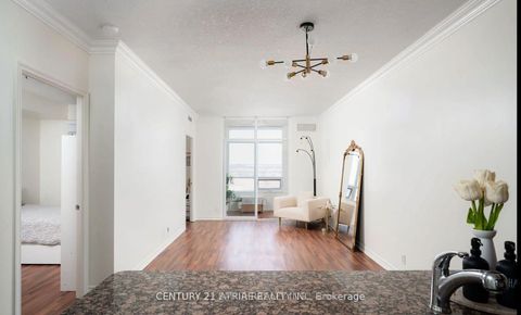 Photo 4 at 1403 - 9235 Jane Street, Maple, Vaughan