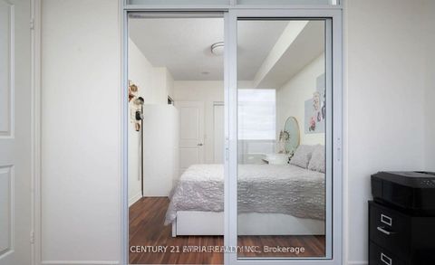 Photo 10 at 1403 - 9235 Jane Street, Maple, Vaughan