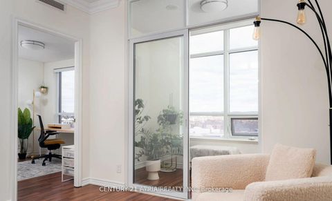 Photo 12 at 1403 - 9235 Jane Street, Maple, Vaughan