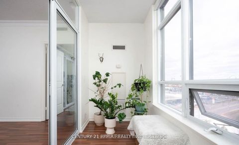 Photo 13 at 1403 - 9235 Jane Street, Maple, Vaughan