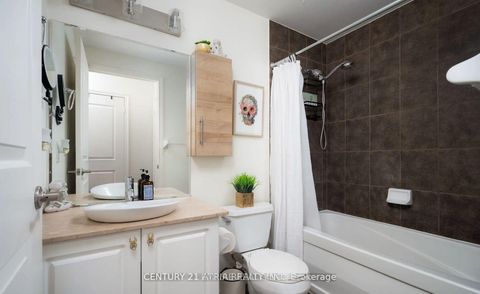 Photo 14 at 1403 - 9235 Jane Street, Maple, Vaughan