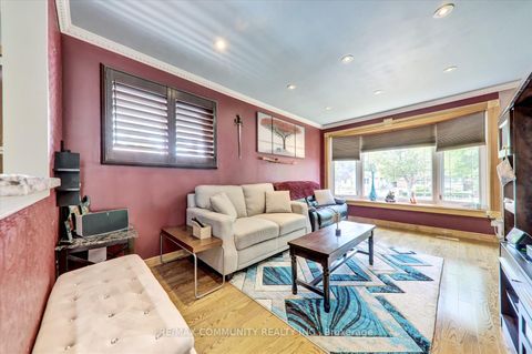 Photo 7 at 837 Scarborough Golf Club Road, Woburn, Toronto
