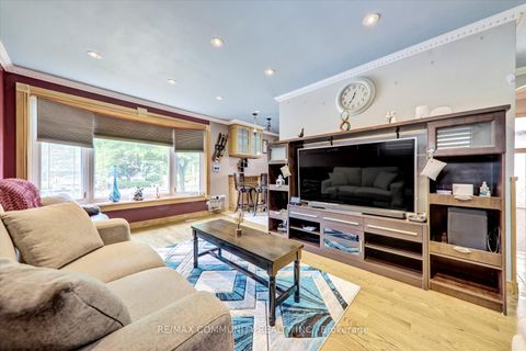 Photo 8 at 837 Scarborough Golf Club Road, Woburn, Toronto
