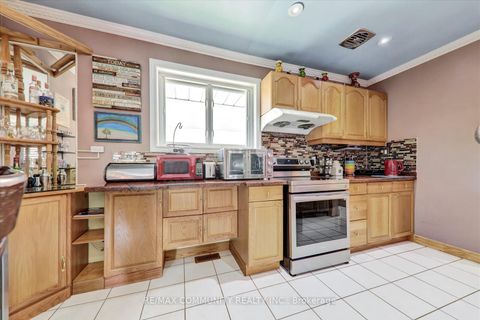 Photo 12 at 837 Scarborough Golf Club Road, Woburn, Toronto
