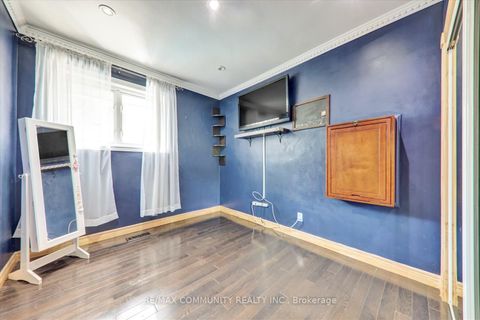 Photo 15 at 837 Scarborough Golf Club Road, Woburn, Toronto