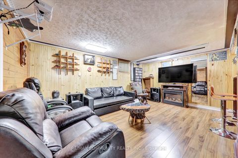 Photo 29 at 837 Scarborough Golf Club Road, Woburn, Toronto