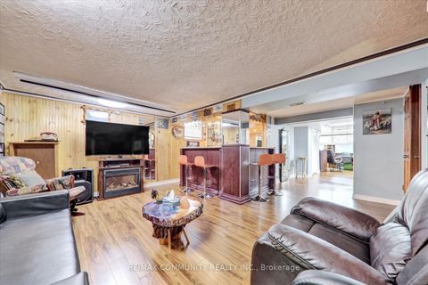 Photo 30 at 837 Scarborough Golf Club Road, Woburn, Toronto
