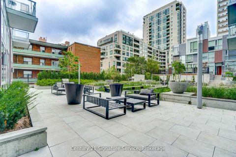 Photo 32 at TH05 - 101 Erskine Avenue, Mount Pleasant West, Toronto