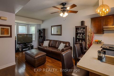 Photo 3 at 132 - 760 Lawrence Avenue W, Glen Park, Toronto