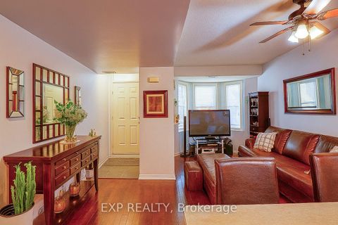Photo 4 at 132 - 760 Lawrence Avenue W, Glen Park, Toronto