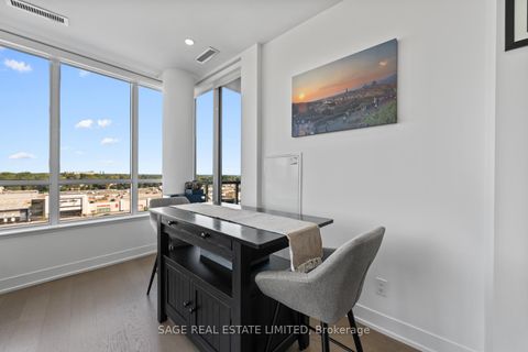 Photo 3 at 617 - 7 Kenaston Gardens, Bayview Village, Toronto
