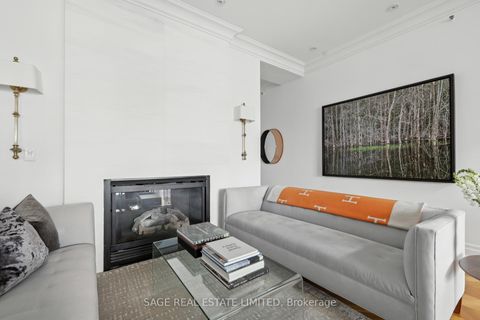 Photo 4 at 205 - 670 Richmond Street W, Niagara, Toronto Photo 4 at 205 - 670 Richmond Street W, Niagara, Toronto