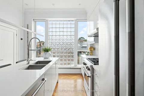 Photo 8 at 205 - 670 Richmond Street W, Niagara, Toronto Photo 8 at 205 - 670 Richmond Street W, Niagara, Toronto