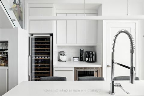 Photo 9 at 205 - 670 Richmond Street W, Niagara, Toronto