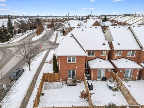Photo 34 at 2 Marathon Avenue, Patterson, Vaughan