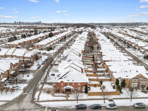 Photo 36 at 2 Marathon Avenue, Patterson, Vaughan