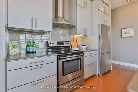 Photo 11 at PH06 - 530 St Clair Avenue W, Cedarvale, Toronto