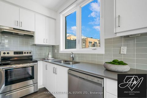 Photo 7 at 1 - 9 Phelps Lane, Oak Ridges, Richmond Hill