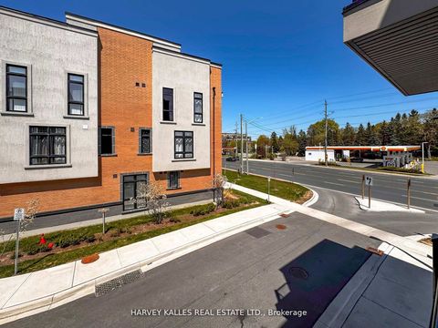Photo 22 at 1 - 9 Phelps Lane, Oak Ridges, Richmond Hill