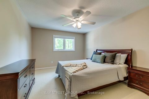Photo 32 at 1311 Blackburn Drive, GA Glen Abbey, Oakville