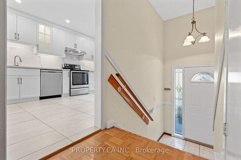 Photo 3 at 37 Black Hawk Way, Branson, Toronto