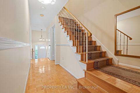 Photo 10 at 37 Black Hawk Way, Branson, Toronto