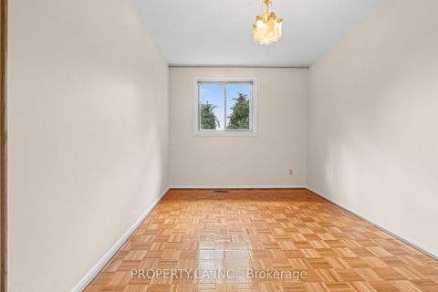Photo 17 at 37 Black Hawk Way, Branson, Toronto