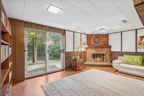 Photo 18 at 37 Black Hawk Way, Branson, Toronto